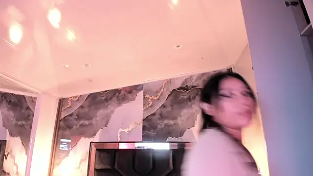 Snapshot of SusanVilla chatting on April 2026 02:27:02 AM SusanVilla online show from April 2026 02:27:02 AM