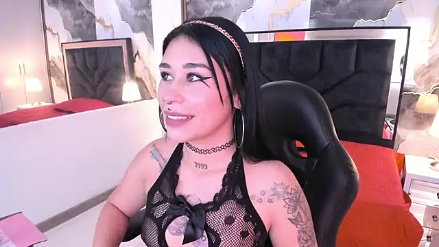 Snapshot of SusanVilla chatting on May 2026 07:39:01 PM SusanVilla online show from May 2026 07:39:01 PM