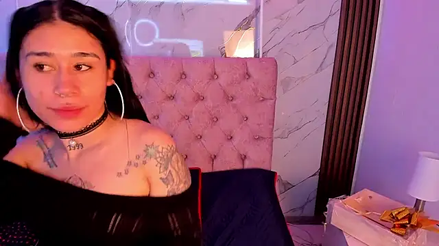 SusanVilla online show from December 2025 02:41:01 PM