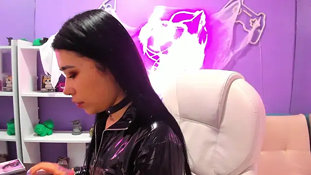 SusanVilla online show from October 2025 03:01:01 PM