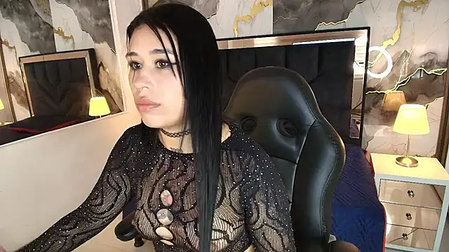 Snapshot of SusanVilla chatting on June 2026 07:52:02 PM SusanVilla online show from June 2026 07:52:02 PM