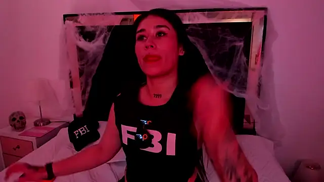 SusanVilla online show from October 2025 07:59:01 PM