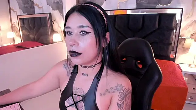 Snapshot of SusanVilla chatting on May 2026 08:03:02 PM SusanVilla online show from May 2026 08:03:02 PM