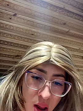 NICOLLE  12 online show from February 2026 04:45:01 AM