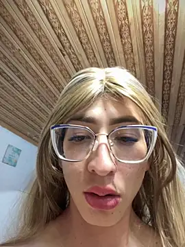 NICOLLE  12 online show from November 2025 02:12:04 AM