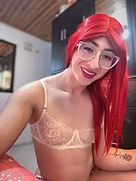 Snapshot of NICOLLE__12 chatting on May 2026 05:01:01 AM NICOLLE 12 online show from May 2026 05:01:01 AM