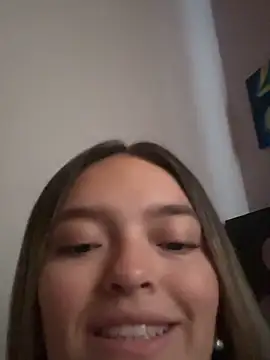 Miia Millerr online show from October 2025 11:18:01 AM