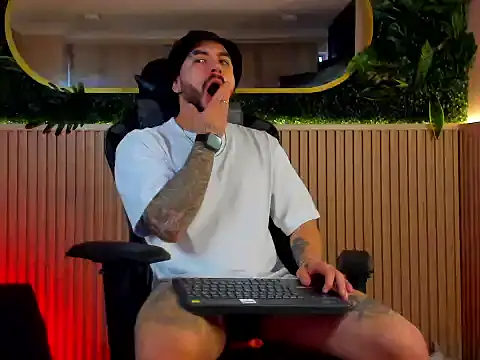 Dante Dimarco online show from November 2025 02:06:02 PM