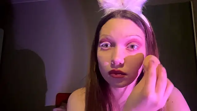 EmiIyKitty online show from October 2025 07:55:02 PM