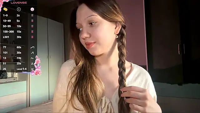 EmiIyKitty online show from February 2026 01:33:02 PM