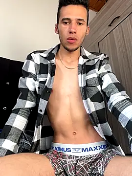 wiland hot23 online show from October 2025 09:27:02 PM