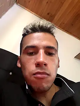 Snapshot of wiland_hot23 chatting on December 2025 08:12:01 PM wiland hot23 online show from December 2025 08:12:01 PM