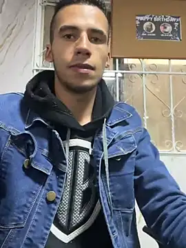 wiland hot23 online show from October 2025 08:53:02 PM