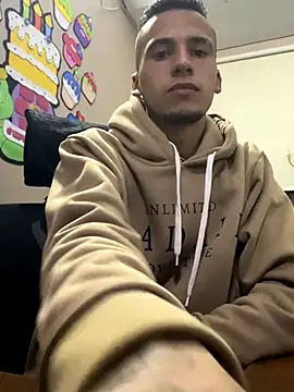 Snapshot of wiland_hot23 chatting on November 2025 06:39:01 AM wiland hot23 online show from November 2025 06:39:01 AM