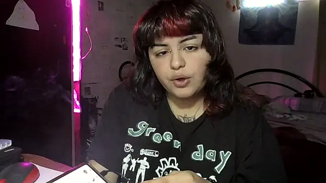 crucifxcked online show from October 2025 07:38:02 PM