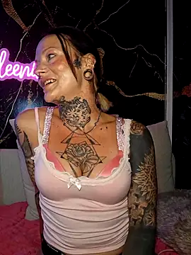 Peach420live online show from July 2026 08:37:01 PM