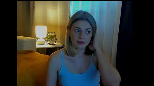 Snapshot of AnaLure chatting on October 2025 03:23:01 PM AnaLure online show from October 2025 03:23:01 PM