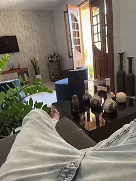 MCLZK online show from November 2025 06:11:01 PM