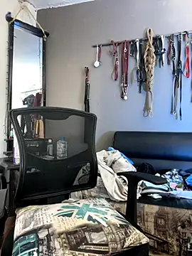 MadamLeRouge online show from December 2025 02:16:01 PM