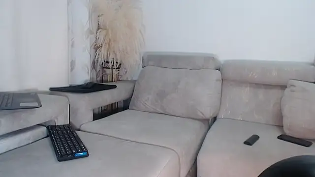 Adrew fox online show from September 2025 12:06:02 AM