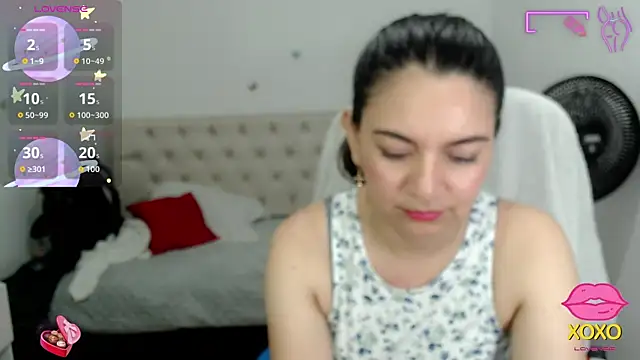 astrolover  online show from November 2025 02:37:02 AM