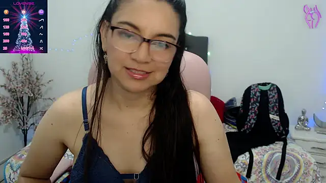 astrolover  online show from December 2025 01:32:02 AM