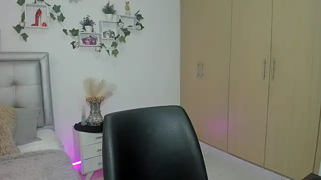 mia star 2 online show from June 2026 10:38:02 AM