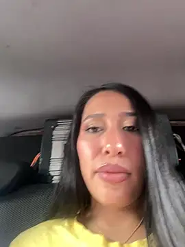 Amelia Rivas online show from April 2026 03:46:02 PM