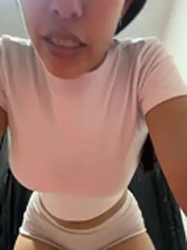 Amelia Rivas online show from April 2026 02:24:02 AM