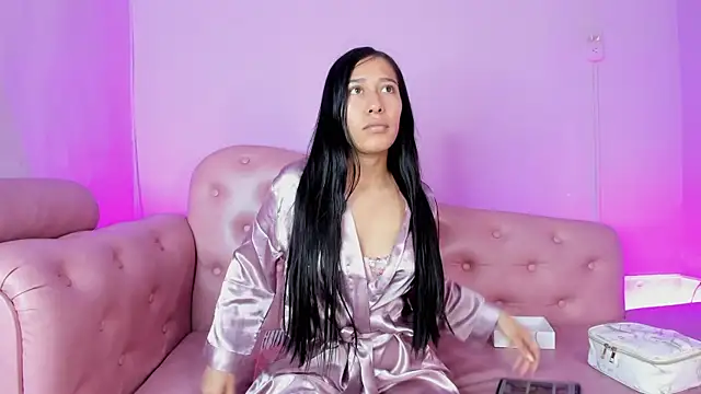 Amelia Rivas online show from November 2025 07:29:02 PM