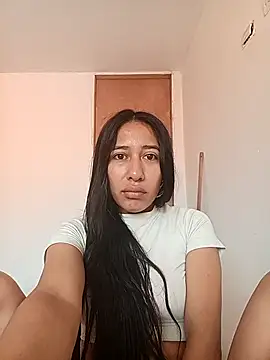 Amelia Rivas online show from November 2025 12:19:02 PM