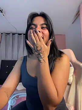 Veeronica  online show from November 2025 01:31:02 AM