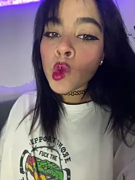 Veeronica  online show from September 2025 01:12:02 AM