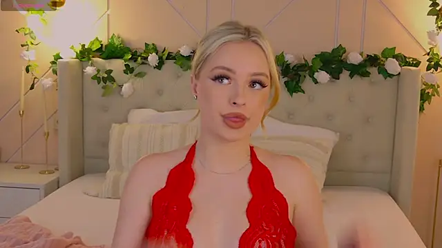 EllyLinn online show from April 2026 05:08:01 PM