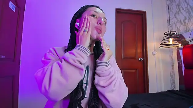 Snapshot of Iris__77 chatting on December 2025 12:51:01 PM Iris 77 online show from December 2025 12:51:01 PM