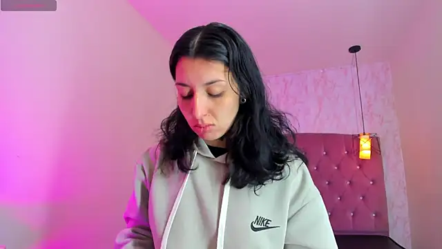 Snapshot of Iris__77 chatting on November 2025 12:04:02 PM Iris 77 online show from November 2025 12:04:02 PM