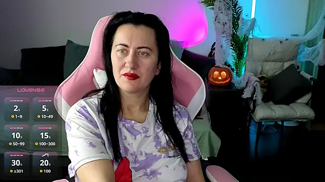 monnica vibe  online show from October 2025 07:42:02 AM