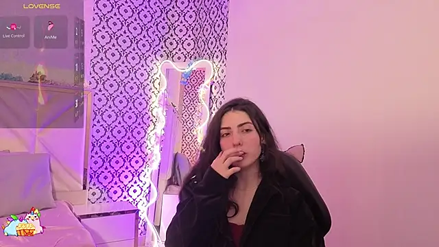 Ixchel tay online show from February 2026 03:30:02 AM