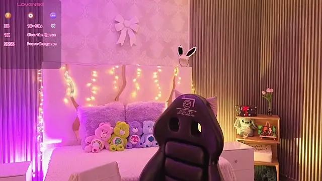 Ixchel tay online show from April 2026 03:41:01 AM