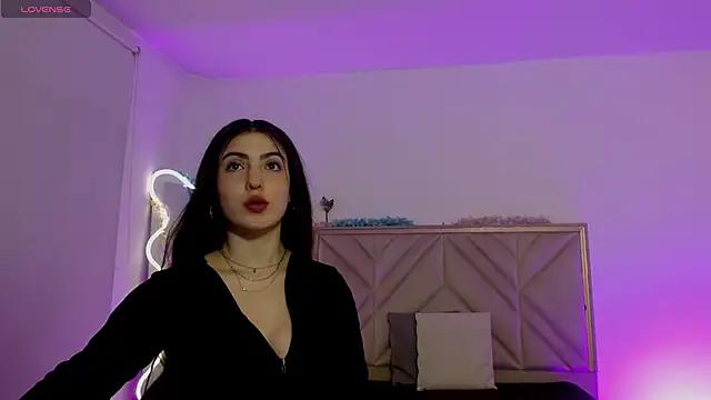 Ixchel tay online show from November 2025 03:34:02 AM