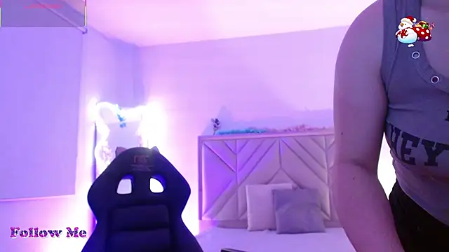 Ixchel tay online show from December 2025 03:29:02 AM