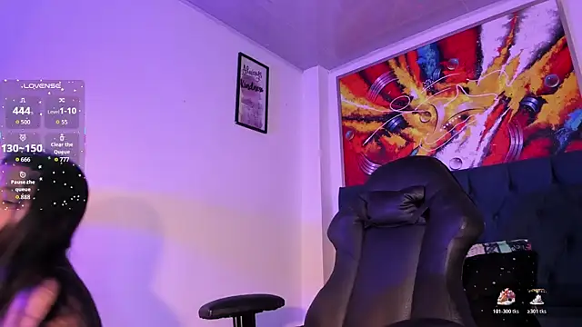 Snapshot of violet_blaze chatting on November 2025 10:03:01 AM violet blaze online show from November 2025 10:03:01 AM