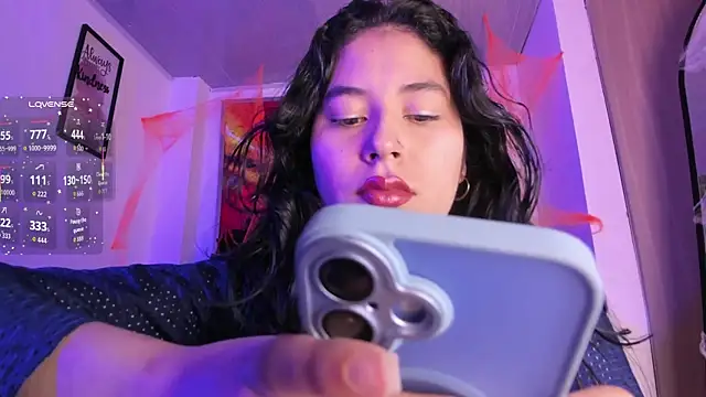 Snapshot of violet_blaze chatting on November 2025 10:31:01 AM violet blaze online show from November 2025 10:31:01 AM