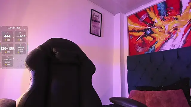 Snapshot of violet_blaze chatting on November 2025 11:03:01 AM violet blaze online show from November 2025 11:03:01 AM