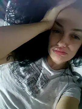 JadeLure online show from October 2025 10:41:02 PM