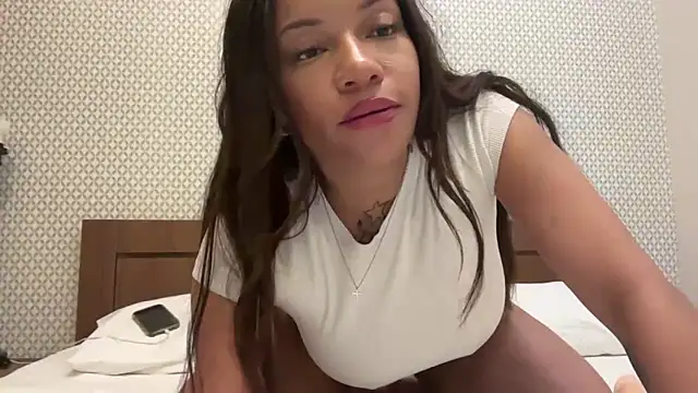 Snapshot of realrockybee1 chatting on November 2025 11:20:02 PM realrockybee1 online show from November 2025 11:20:02 PM