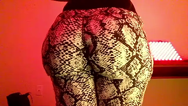 bellacagyal online show from November 2025 02:59:02 AM