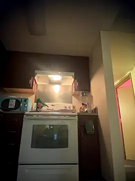 bellacagyal online show from November 2025 09:04:01 PM