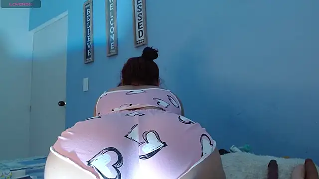 luna hawks online show from January 2026 05:03:01 AM