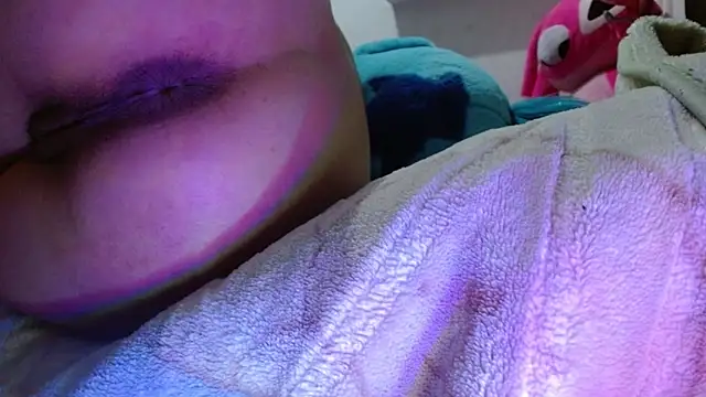 luna hawks online show from February 2026 09:12:02 PM